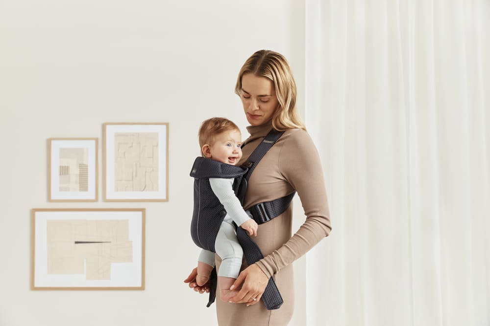BabyBjörn Nosiljka za bebe Mini Anthracite, 3D Mesh - Image 3