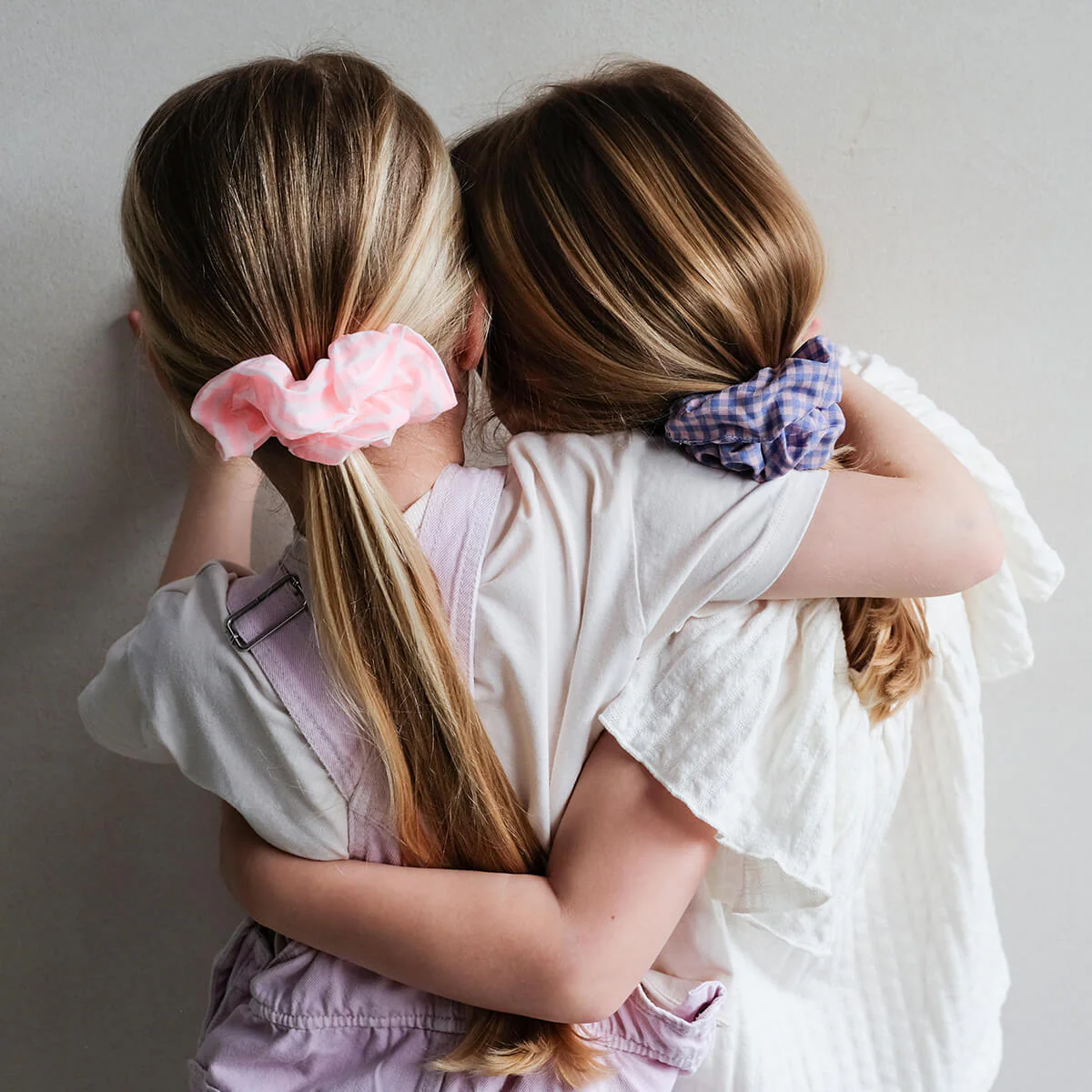 Mimi & Lula Dječija gumica za kosu scrunchie Prugice - Image 3