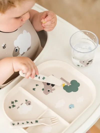 Tanjiri i pribor za jelo