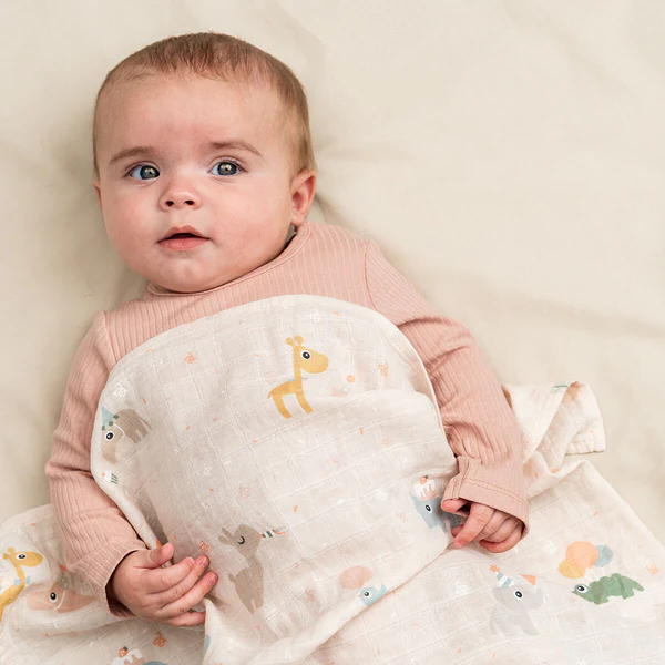 Done by Deer swaddle pamučna pelena 120×120 Celebration Powder - Image 4