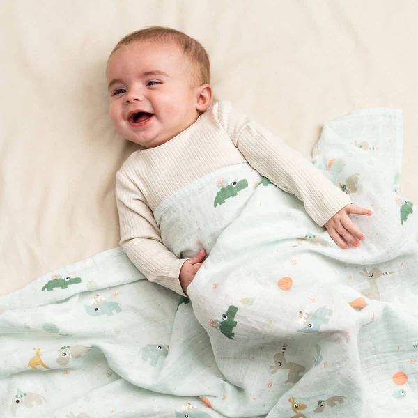 Done by Deer swaddle pamučna pelena 120×120 Celebration Blue - Image 3