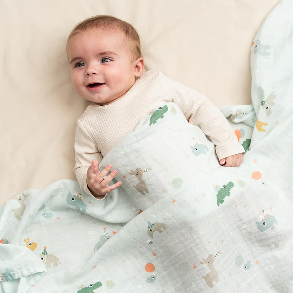 Done by Deer swaddle pamučna pelena 120×120 Celebration Blue - Image 2