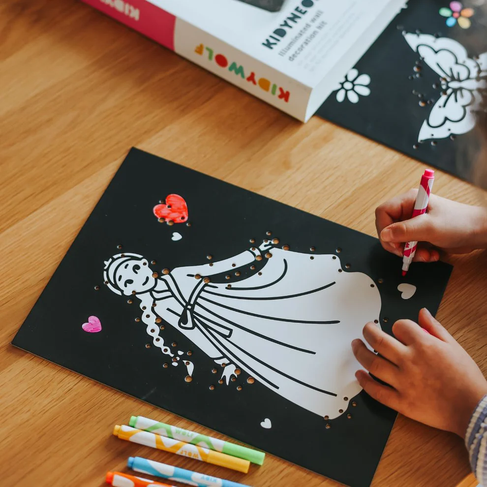 Kidywolf KIDYNEON Kreativni set za svjetleću zidnu dekoraciju Tales - Image 7
