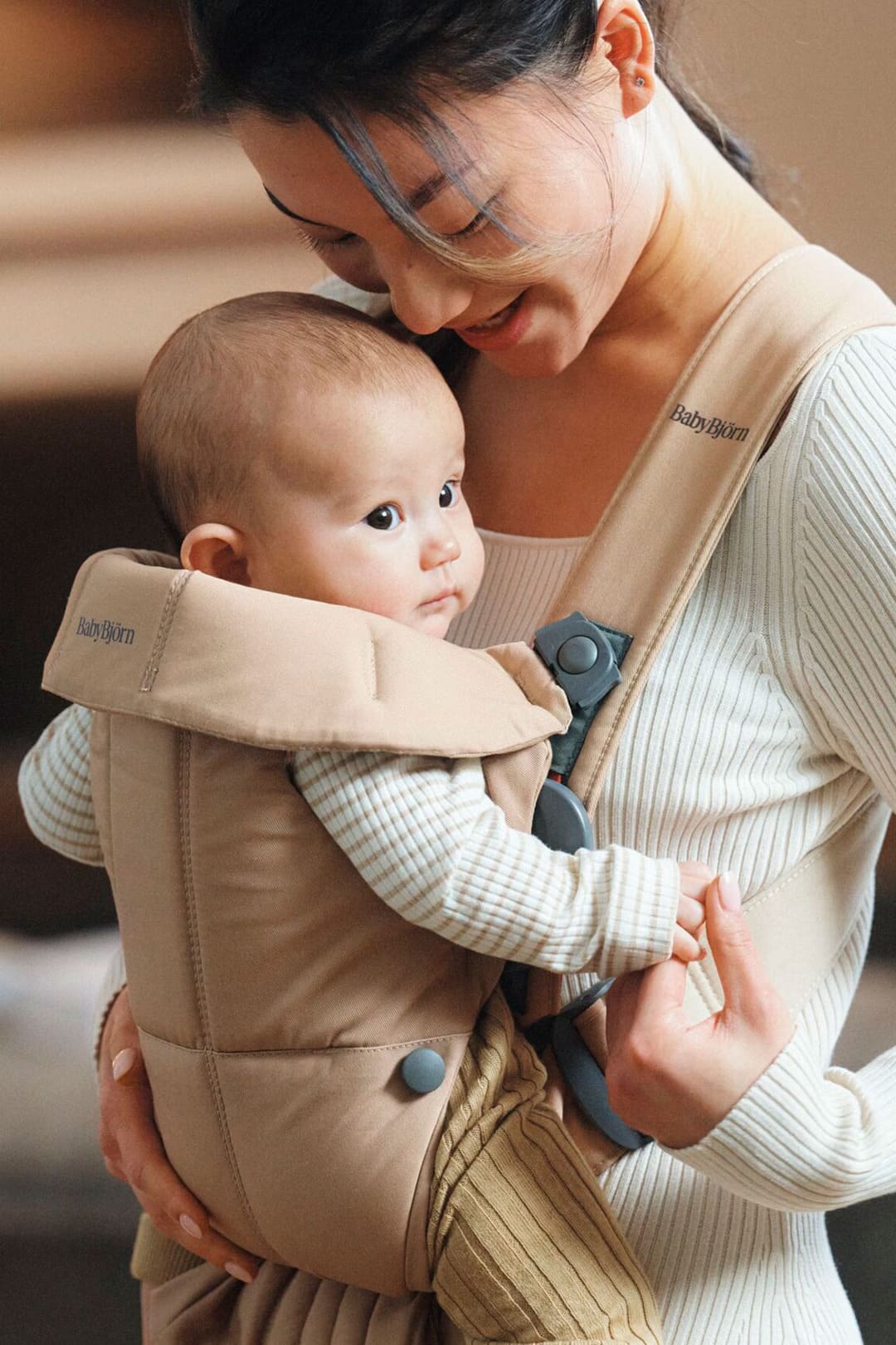 BabyBjörn Nosiljka za bebe Mini Beige, Woven - Image 2