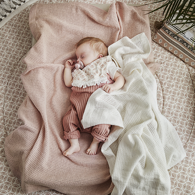 Elodie Tanka pletena dekica - Powder Pink - Image 2