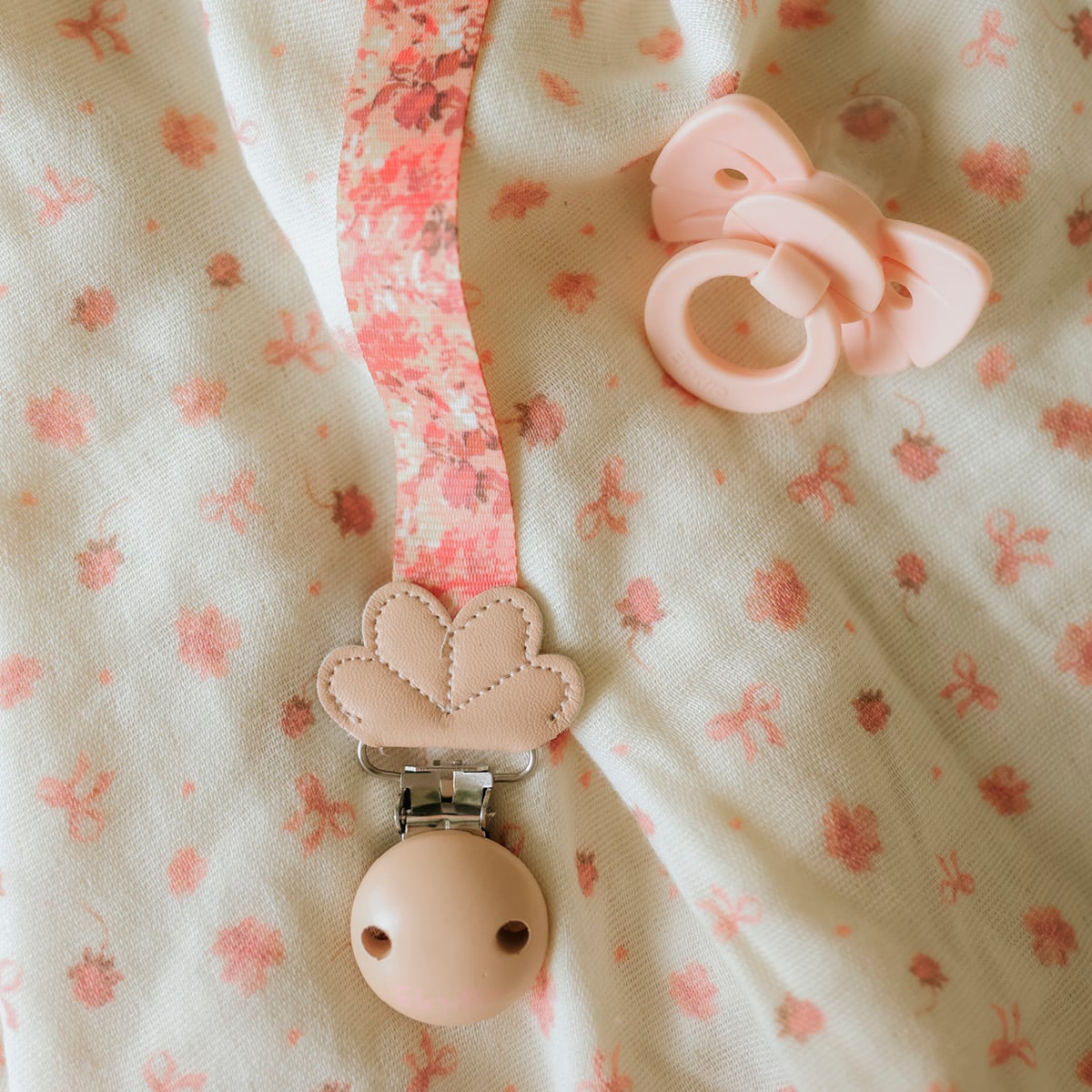 Elodie Details vezica za cuclu/dudu Wood River Rose - Image 4