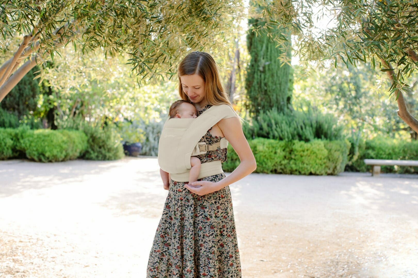 Ergobaby Embrace nosiljka Cream - Image 15