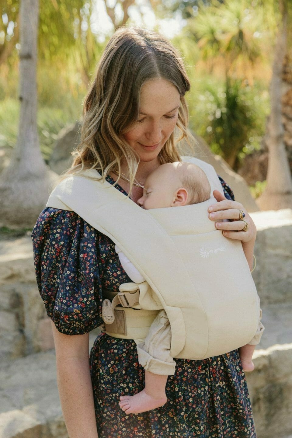 Ergobaby Embrace nosiljka Cream - Image 18
