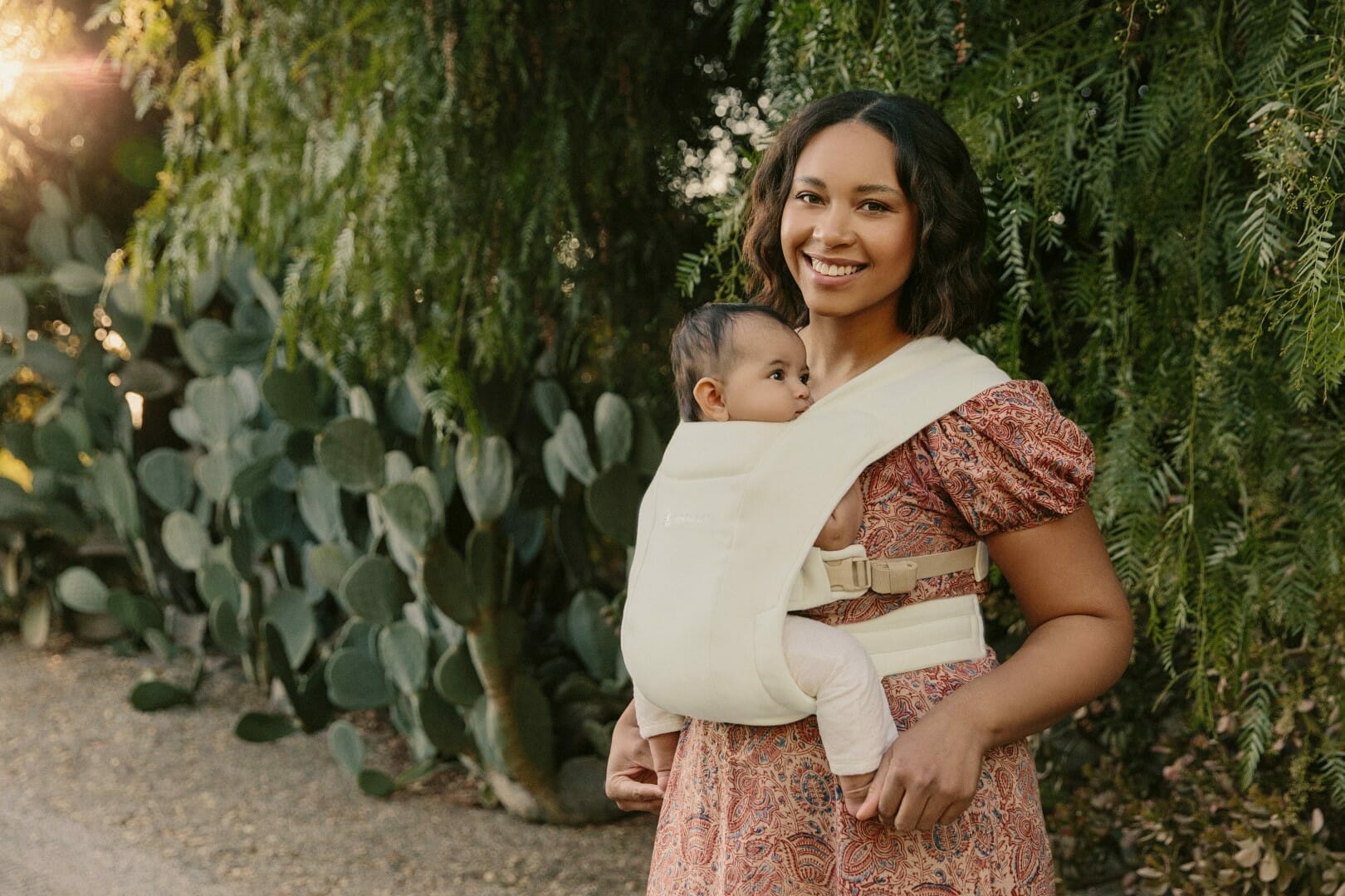 Ergobaby Embrace nosiljka Cream - Image 19