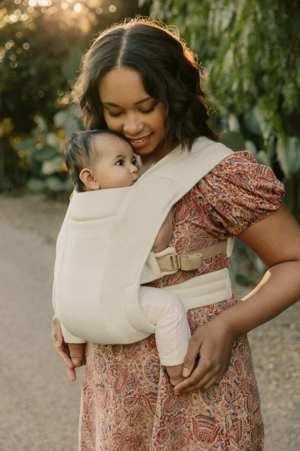 Ergobaby Embrace nosiljka Cream - Image 21