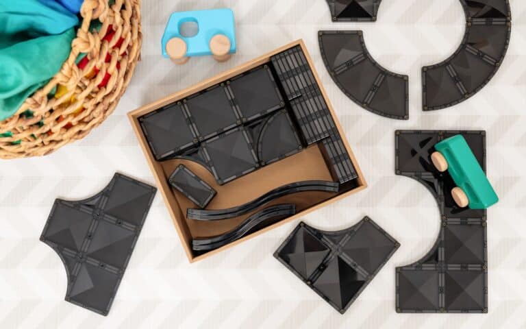Connetix Tiles Creative Roads set (48 kom) +GRATIS Roads Rampe i raskrsnice (16 kom) - Image 12
