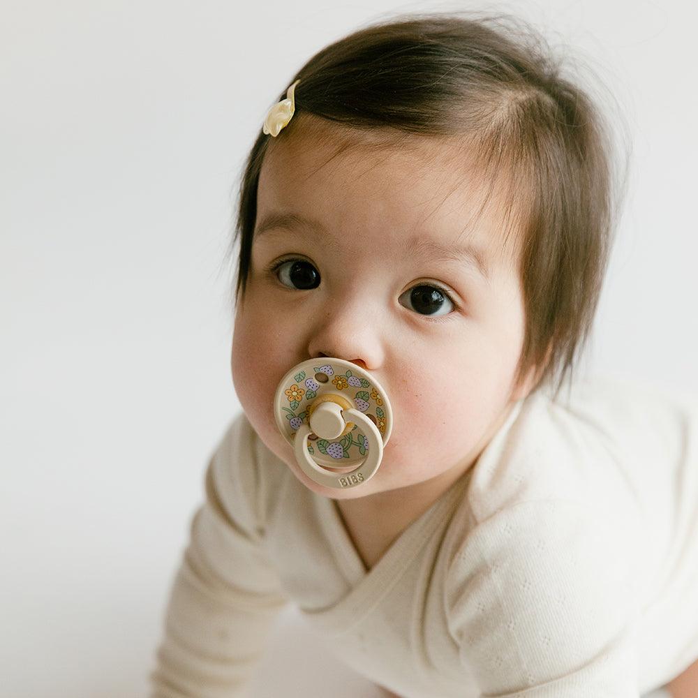 BIBS x Liberty cucle Strawberries Cream Pale Butter (0-6m) 2kom - Image 2