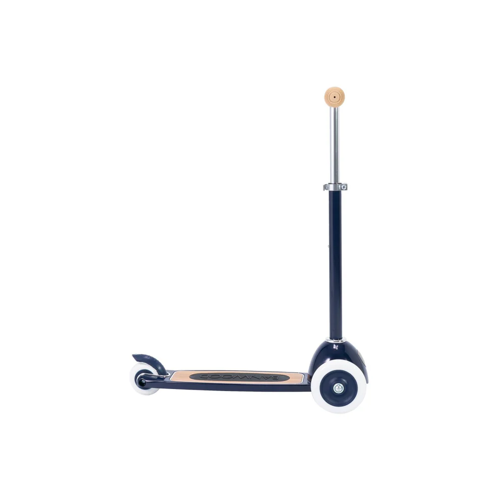 Banwood Romobil Trotinet Navy + Pletena korpica - Image 5