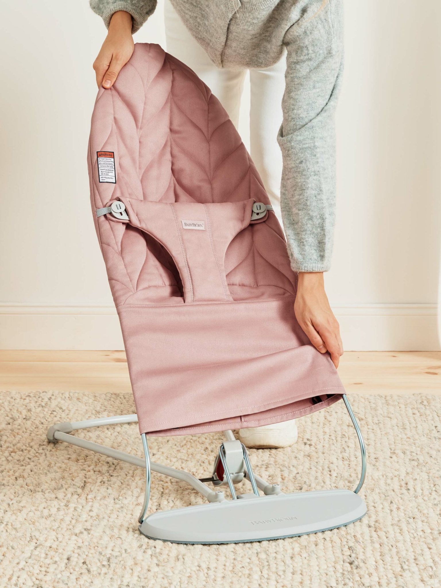 BabyBjörn Ležaljka za bebe Bliss Petal quilt, Dusty Pink, Woven - Image 9